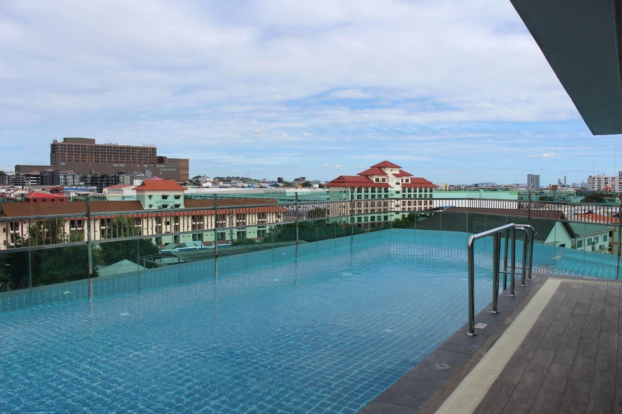 Nova Express Pattaya Hotel Εξωτερικό φωτογραφία